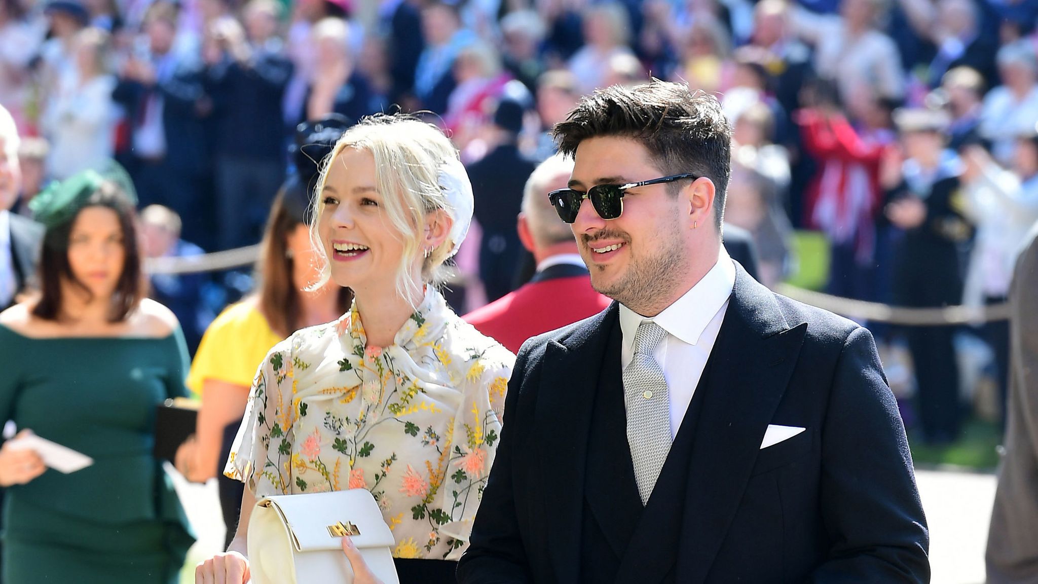 Carey Mulligan Marcus Mumford. Carey Mulligan Wedding. Маркус Мамфорд и Кэри Маллиган. Маркус Мамфорд с женой.