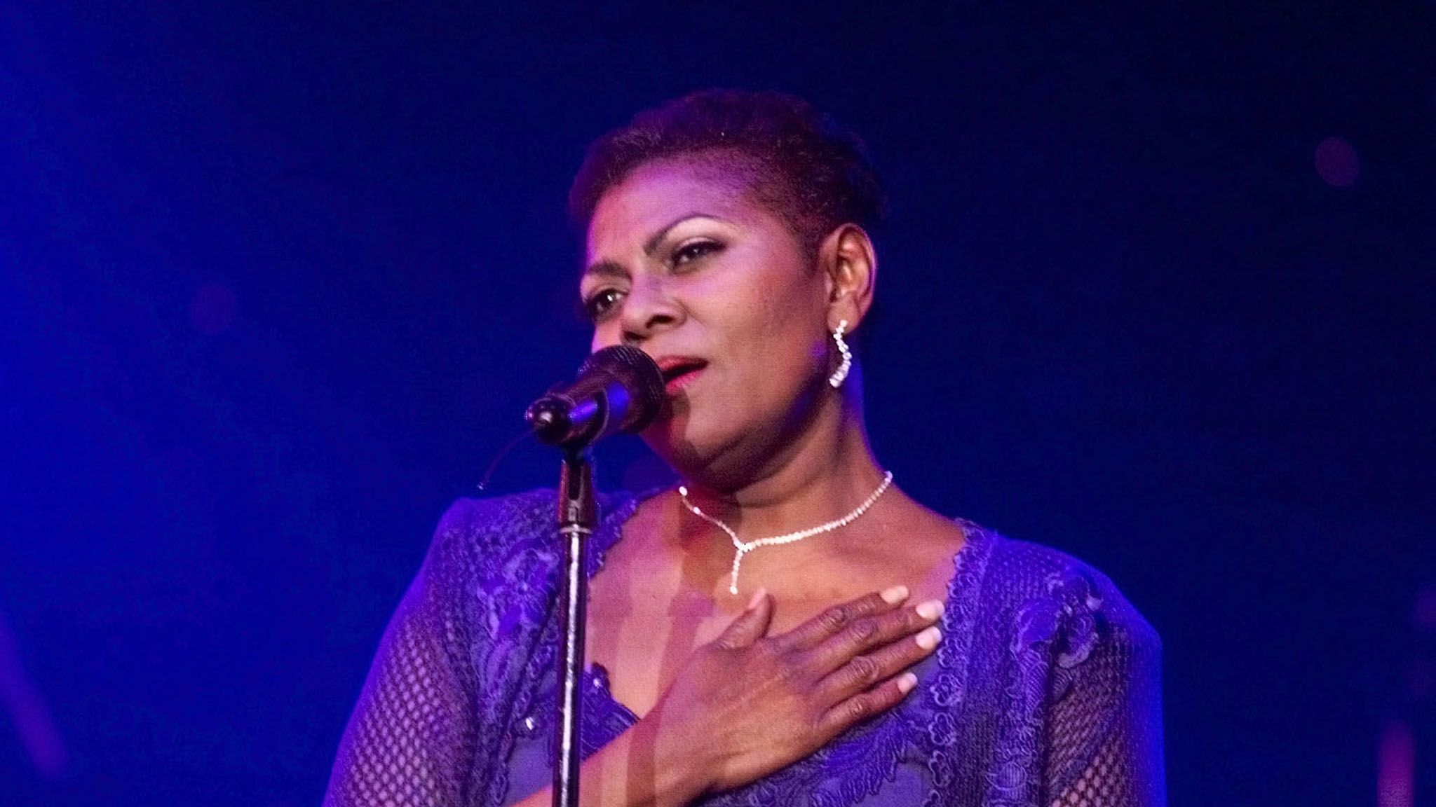 Whitney Houston 'abused as a child by Dee Dee Warwick' documentary
