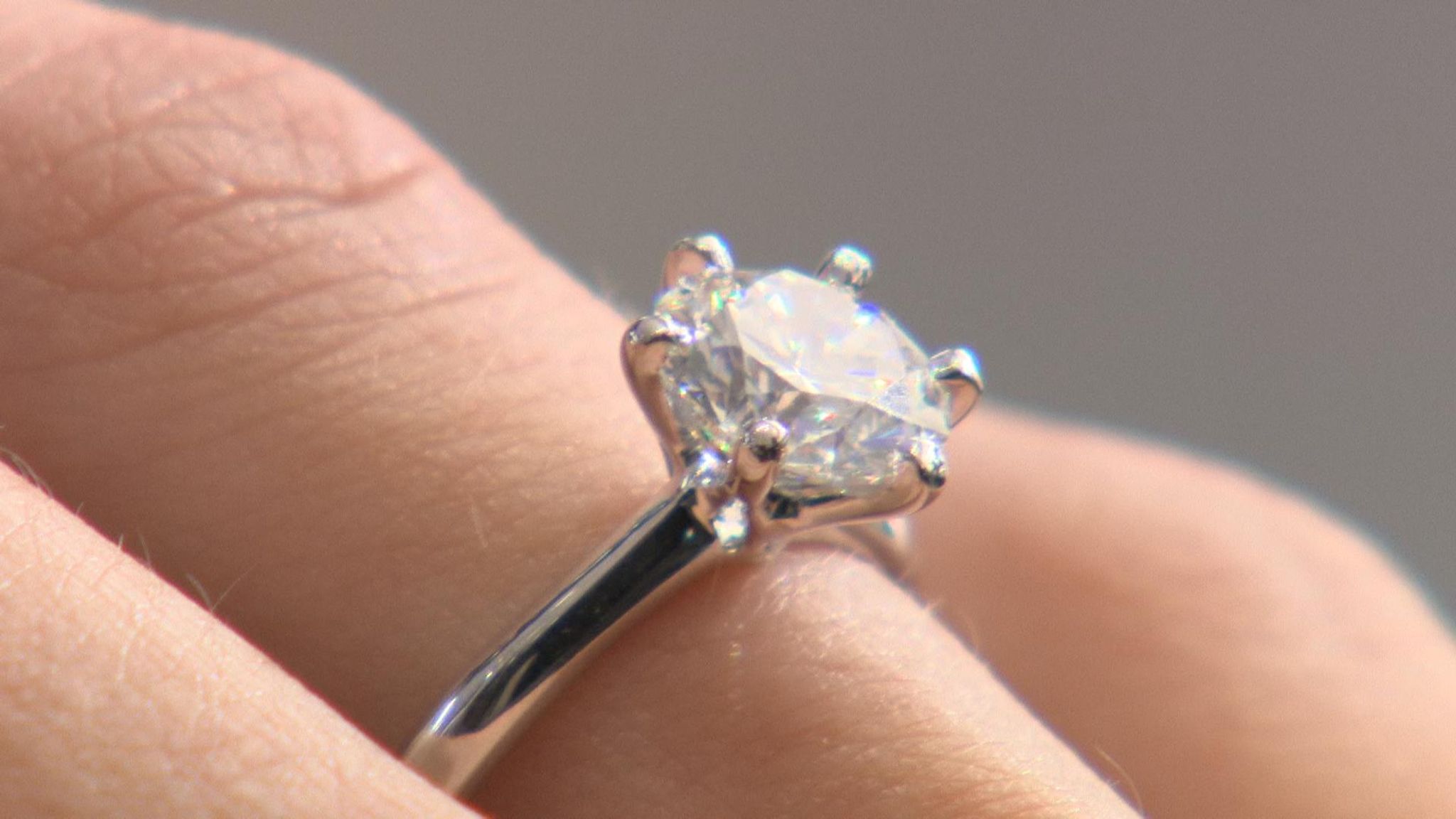 Lab-grown diamonds almost impossible to differentiate from real gems | World News | Sky News