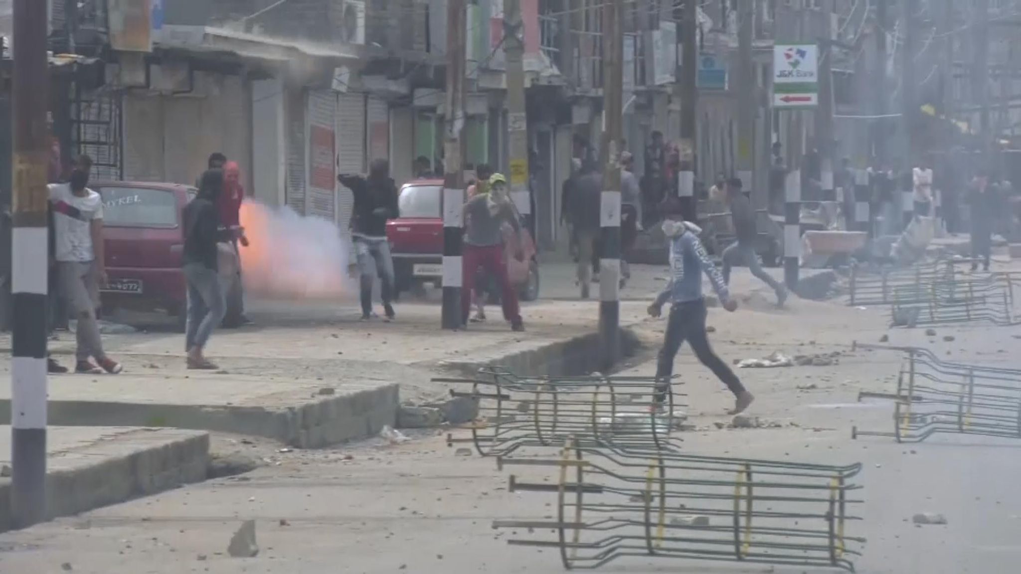 Kashmir Unrest: Protests After Indian Soldiers Shoot Five Rebels Dead ...