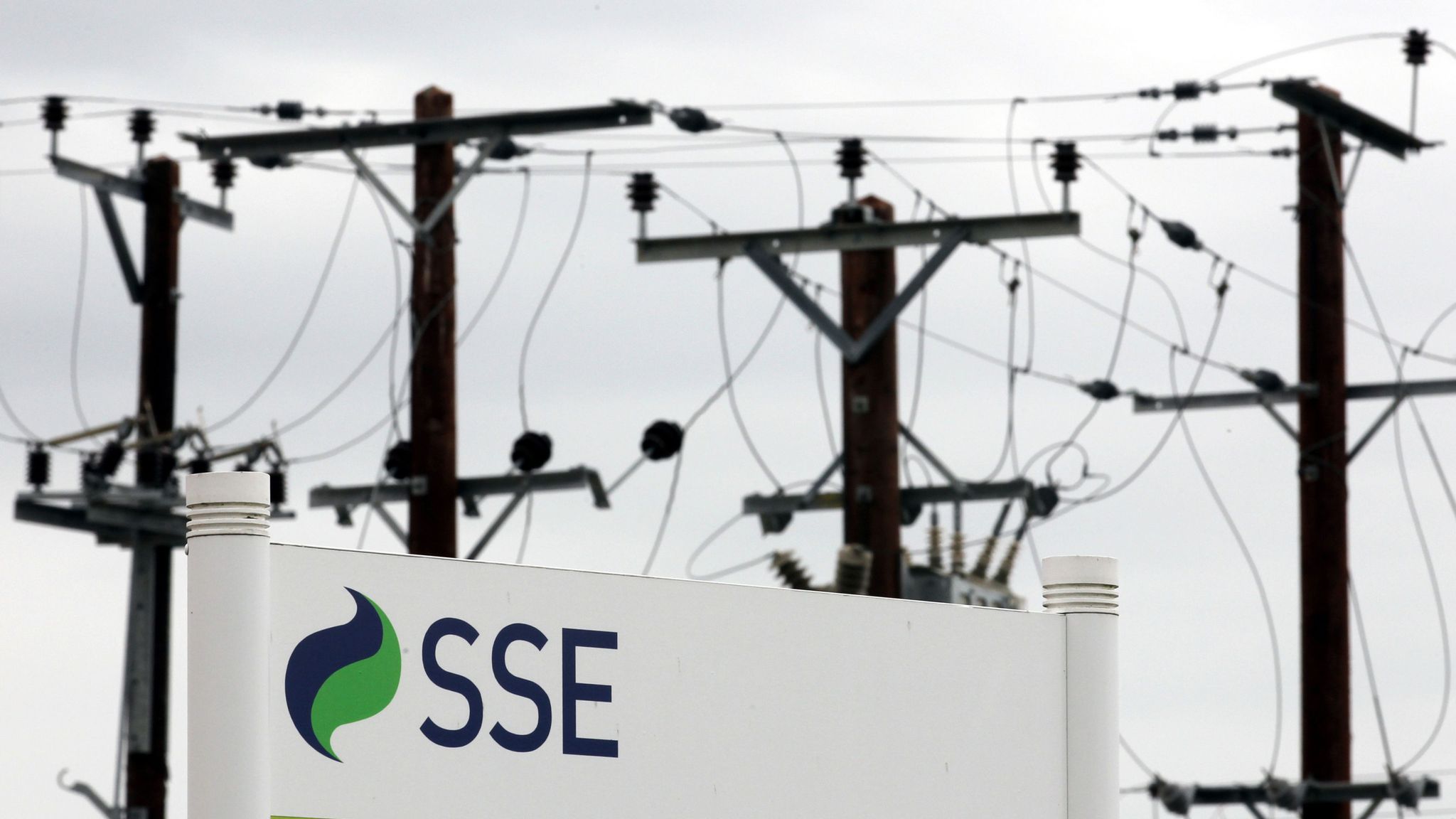 ovo-to-become-uk-s-second-biggest-energy-supplier-after-agreeing-sse