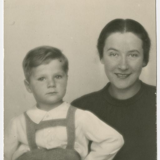 The letter my mum left for us - moments before she was killed at Auschwitz