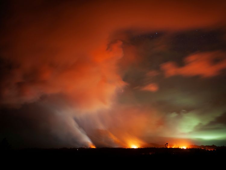 Kilauea continues to erupt creating three lava fissures at Lanipuna Gardens on Hawaii&#39;s Big Island