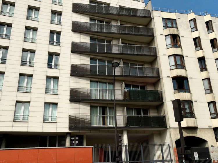 'Spiderman' rescues child dangling from balcony