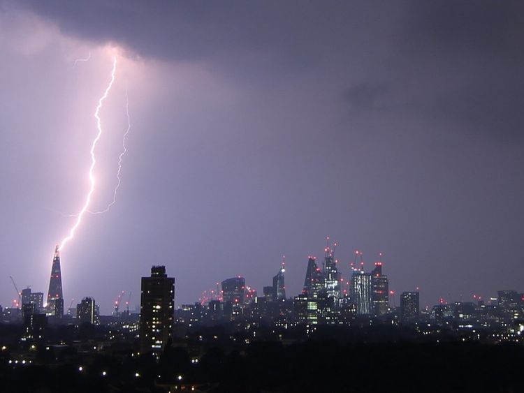 Thunderstorms Deliver More Than 60000 Lightning Strikes Across Uk 