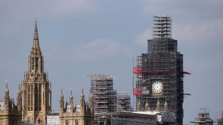 skynews-elizabeth-tower-big-ben_4324159.jpg