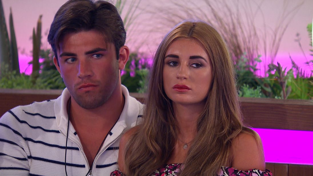 Dani Dyer With Biro Salesmen Jack Fincham Dani Dyer With Biro Salesmen Jack Fincham