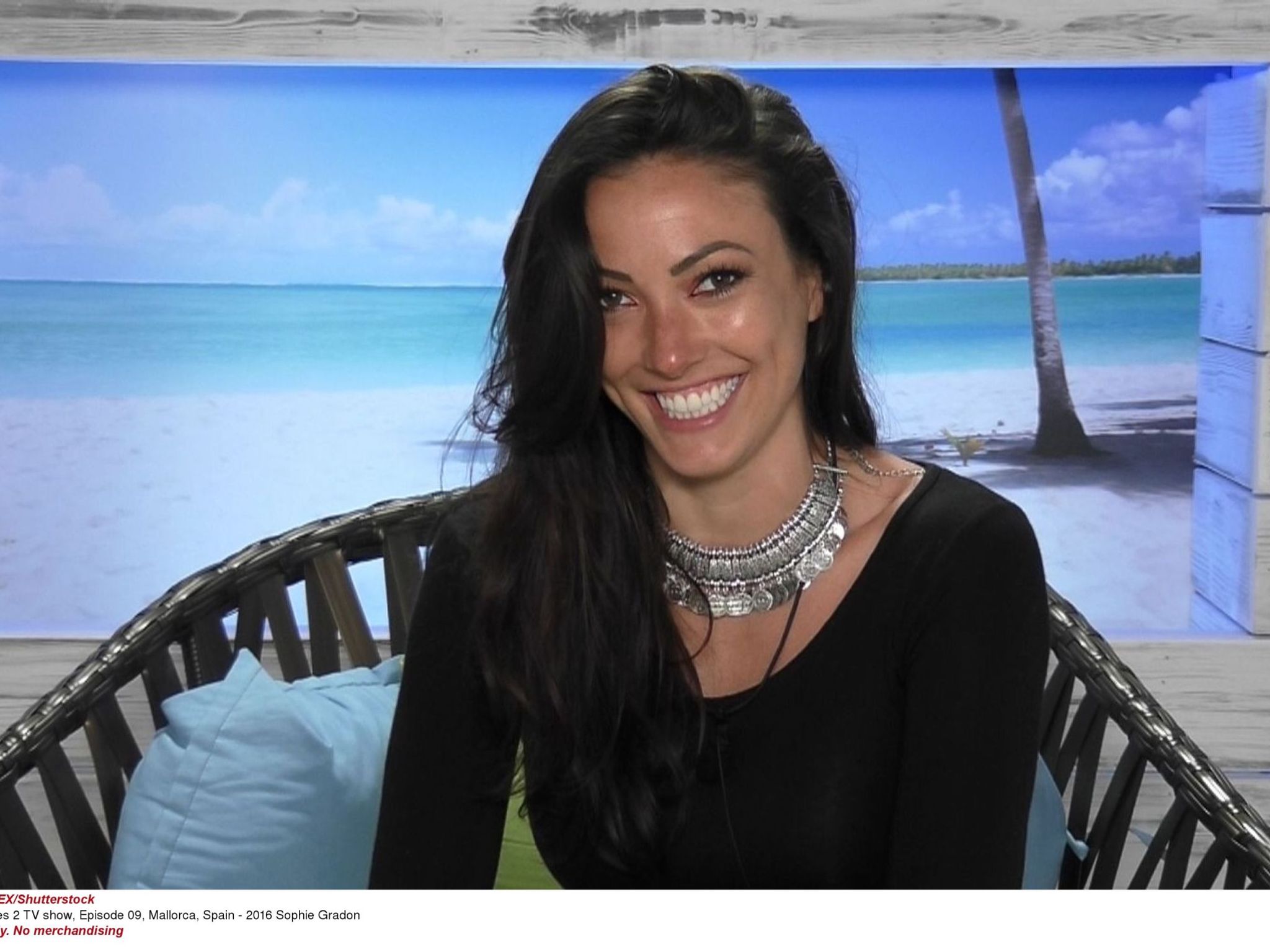 Love Island Star Sophie Gradon Dead At 32 Loveworld Uk 2316