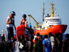 The Aquarius, which has 629 migrants on board, has hit waves off the east coast of Sardinia