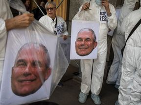 Protestors gather to rally against Environmental Protection Agency (EPA) Administrator Scott Pruitt outside the federal office building that houses the New York City office of the Environmental Protection Agency (EPA), June 6, 2018 in New York City