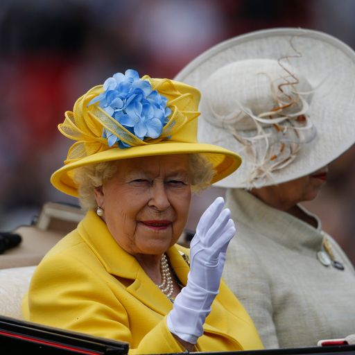 This is why Donald Trump wants to meet the Queen