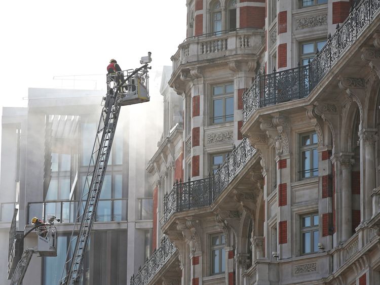 Robbie Williams Describes Escape From Blaze At Five Star Mandarin Firefighters At The Mandarin Oriental Hotel In Knightsbridge Central London As Fire Brigade