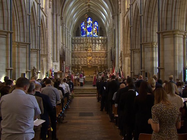The service is taking place inside Southwark Cathedral