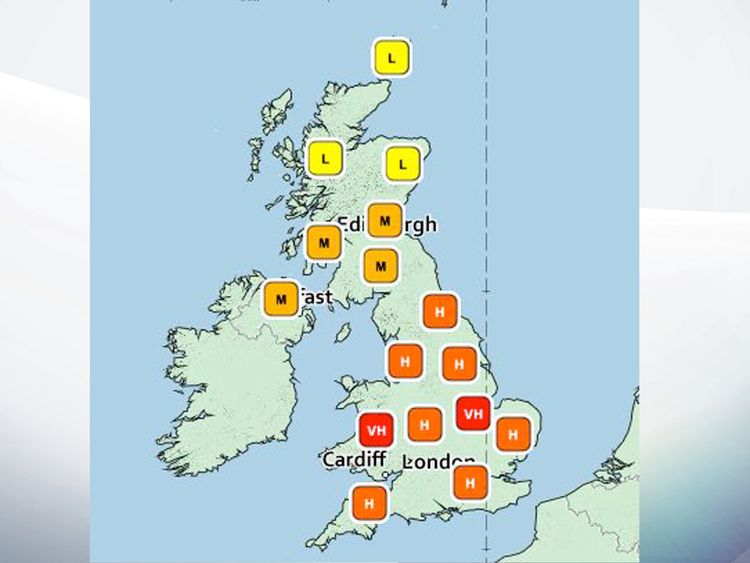 A map shows where in the UK the pollen count is low, medium, high, very high.