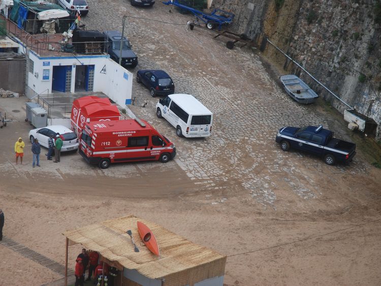 Emergency services at the scene. Pic: Jornal O Ericeira