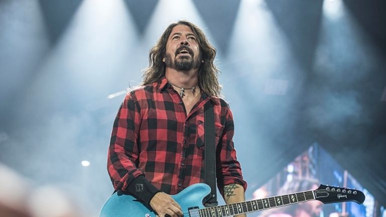 Dave Grohl broke his leg after falling off the stage in 2015