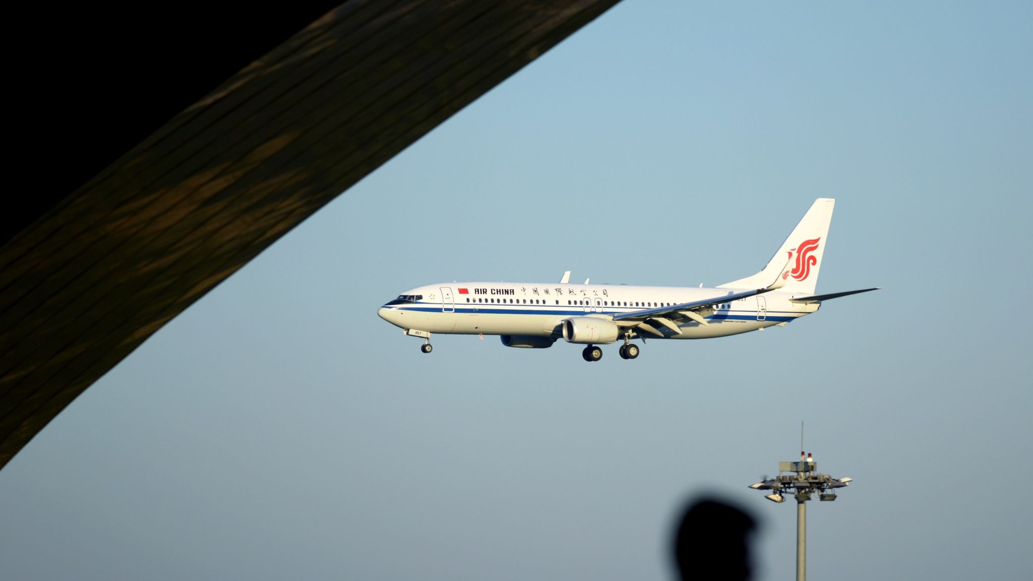 Pilot smoking e cigarette forces Air China flight to plunge World