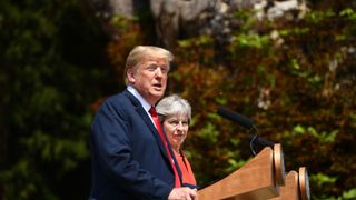   Donald Trump and Theresa May" srcset = "https://e3.365dm.com/18/07/320x180/skynews-donald-trump-theresa-may_4361054.jpg? 20180713142133 320w, https://e3.365dm.com/18/07/640x380/skynews-donald-trump-theresa-may_4361054.jpg? 20180713142133 640w, https://e3.365dm.com/18/07/736x414/ skynews-donald-trump-theresa-may_4361054.jpg? 20180713142133 736w, https://e3.365dm.com/18/07/992x558/skynews-donald-trump-theresa-may_4361054.jpg?20180713142133 992w, https: // e3.365dm.com/18/07/1096x6 16 / SkyNews-donald-trump-theresa-may_4361054.jpg? 20180713142133 1096w, https://e3.365dm.com/18/07/1600x900/skynews-donald-trump-theresa-may_4361054.jpg?20180713142133 1600w, https://e3.365dm.com/18/07/1920x1080/ SkyNews-donald-trump-theresa-may_4361054.jpg? 20180713142133 1920w, https://e3.365dm.com/18/07/2048x1152/skynews-donald-trump-theresa-may_436105 4.jpg? 20180713142133 2048w "sizes =" (min-width: 900px) 992px, 100vw 
