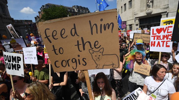於2018年7月13日在英國倫敦舉行。 預計將有數万名反特朗普抗議者在倫敦和全國各地示威，反對美國總統對英國的訪問。 許多人不同意他的政策，包括移民家庭分離，對變性軍人的歧視以及保護婦女性健康的法律的變化。
