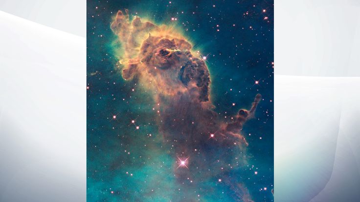  Carina Nebula photographed from Hubble telescope 