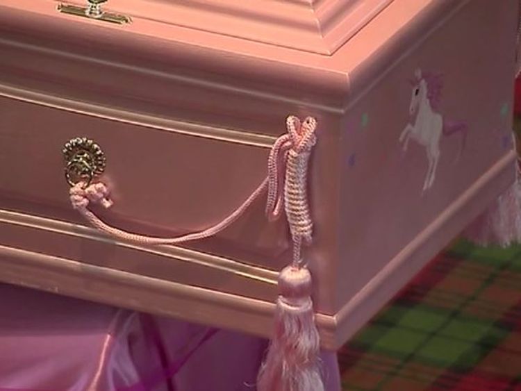 Alesha's coffin was embellished with a picture of a unicorn
