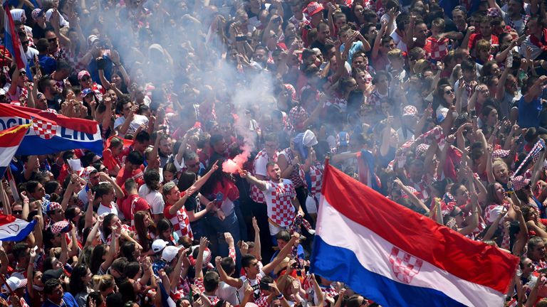 Fans stage a heroes&#39; welcome in tribute to the Croatia football team