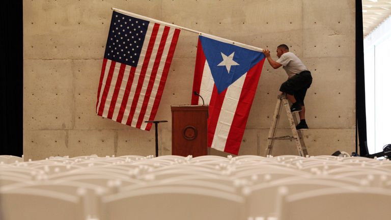 A man harassed a woman for wearing a shirt with the Puerto Rican flag on it