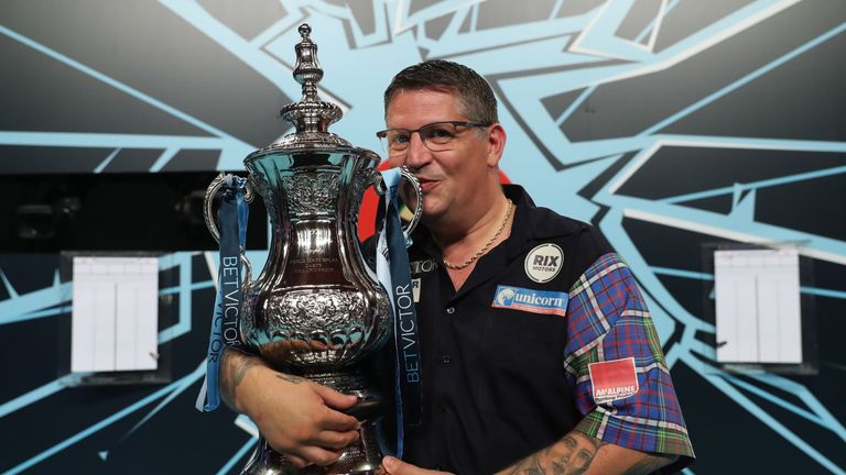 World Matchplay 2018 - The Latest News from the UK and Around the World | Sky News