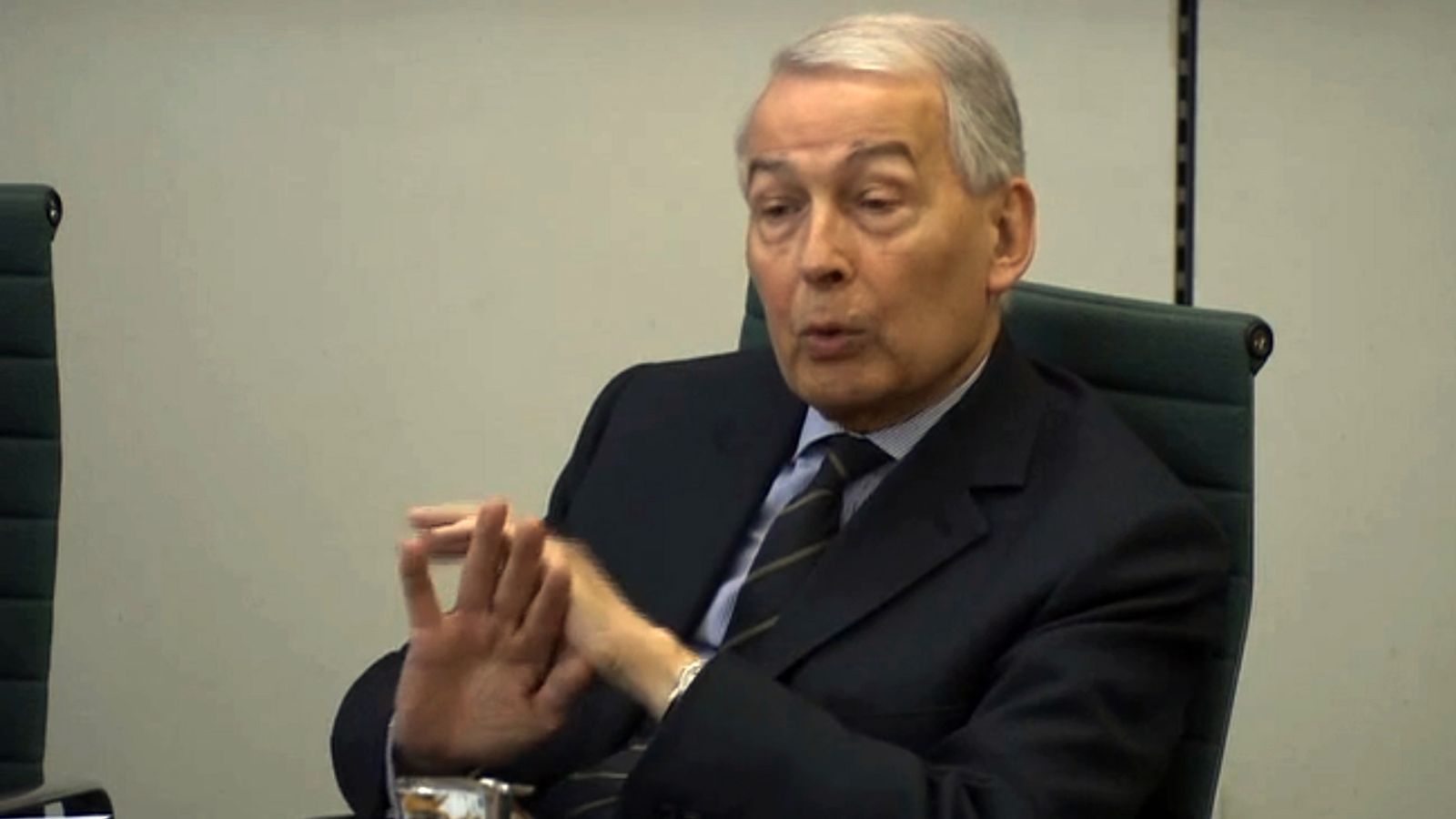 Labour's Frank Field quits What does it mean to resign the whip