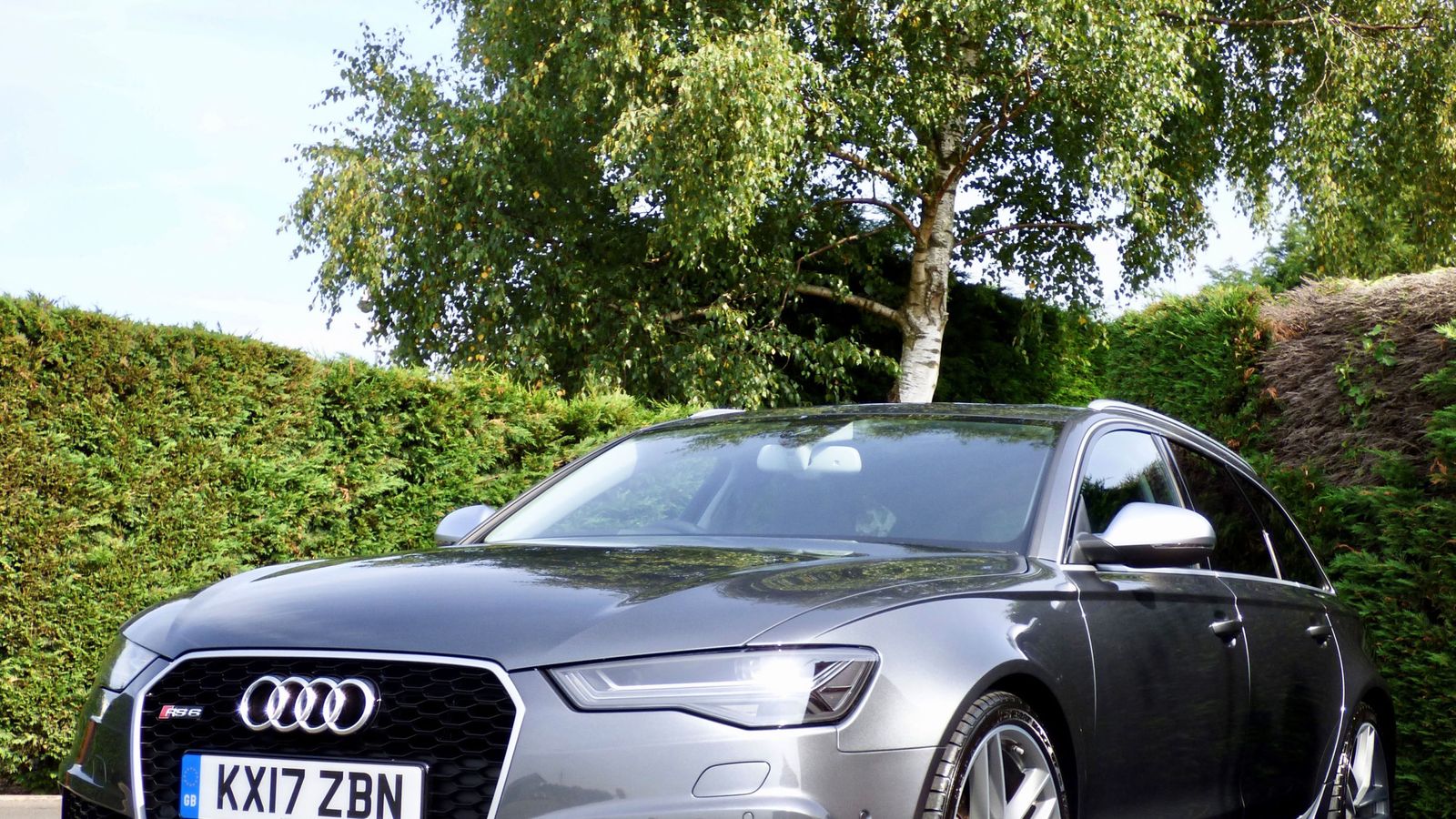 Prince Harry's former Audi for sale on AutoTrader for £ ...