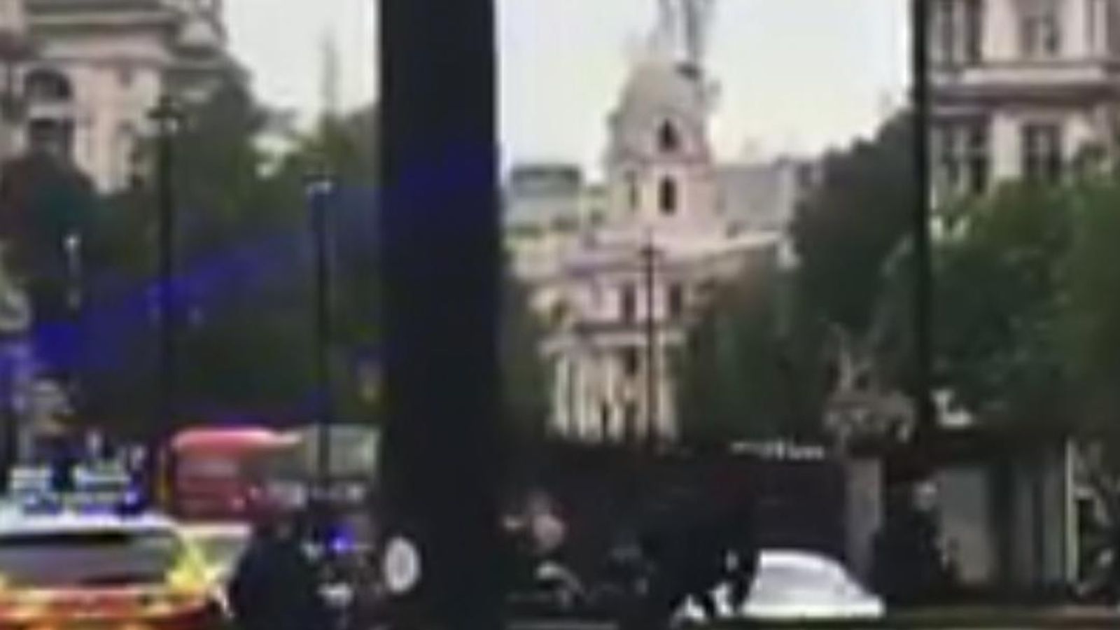 Police jump barrier to Westminster crash | News UK Video News | Sky News