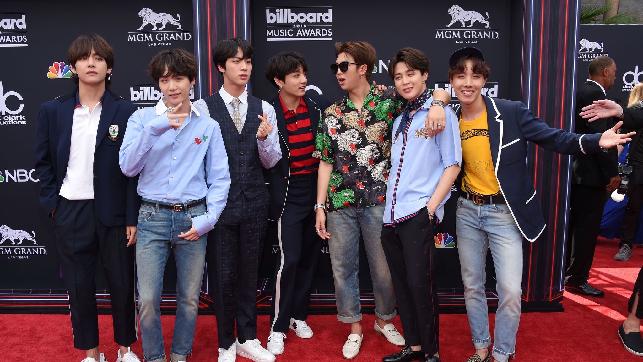 Kelas bintang bts. RM BTS