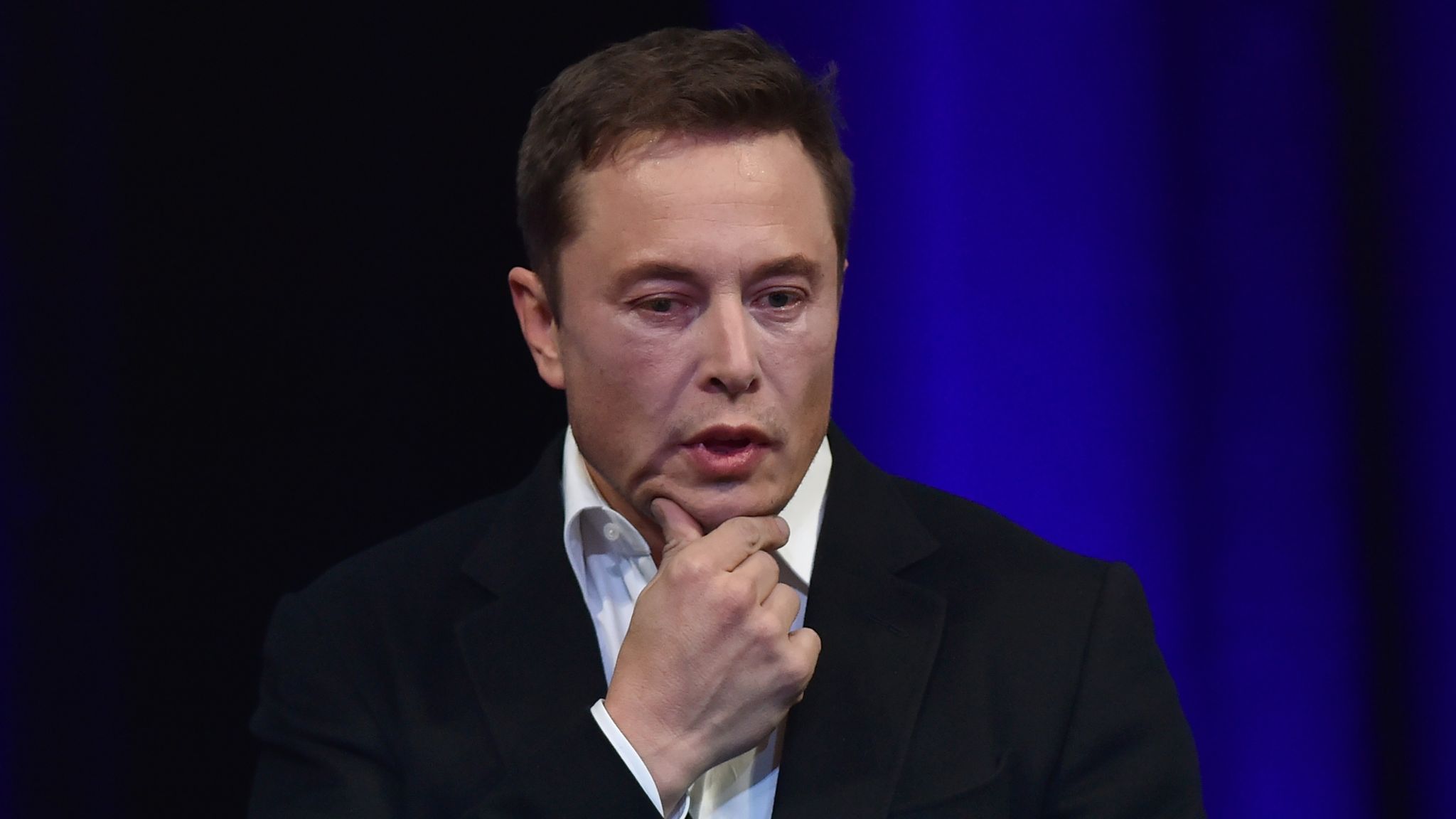 Elon Musk backtracks on plan to take Tesla private after controversial ...