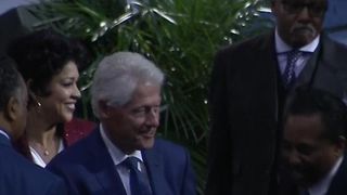 The Clinton's arrive before speech at Aretha's funeral 