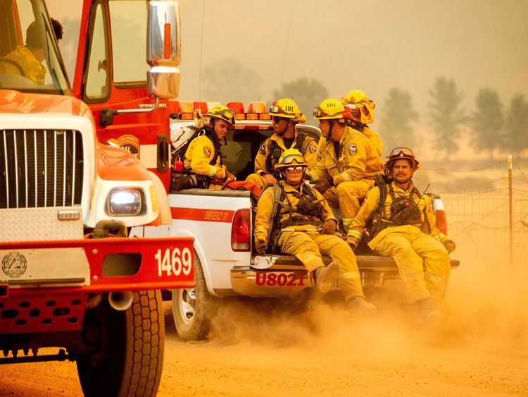 firefighters on route to tackle the Mendocino Complex Fire