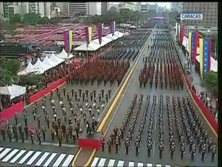 Hundreds of soldiers lined up to listen to Nicolas Maduro&#39;s speech on the economy