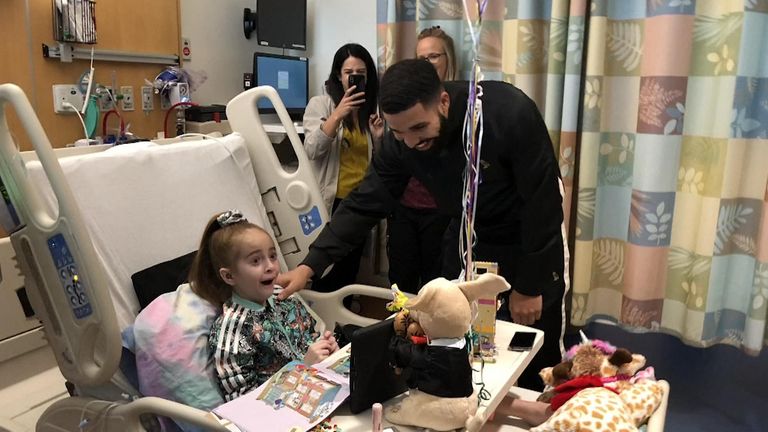 Drake pays surprise visit to patient awaiting a heart transplant at Lurie Children&#39;s Hospital of Chicago