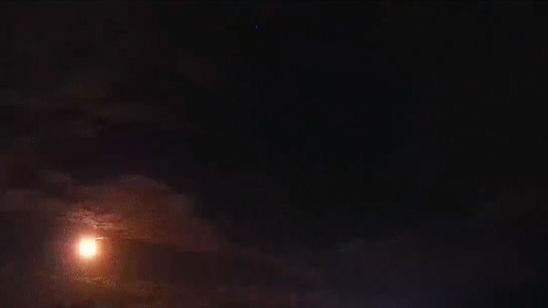 Fireball blazes over night sky in Australia