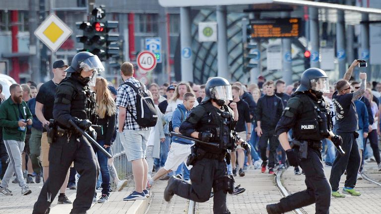 Riot police tackle unrest in Chemnitz on Sunday