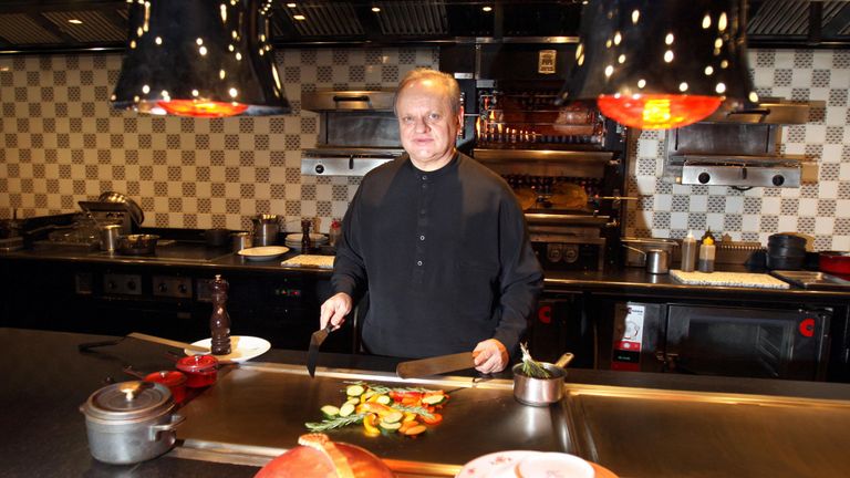 Chef of the century' Joel Robuchon dies aged 73 | World News | Sky