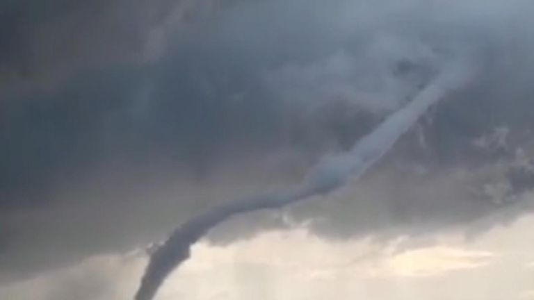 Mediterranean waterspout wows onlookers in Italy