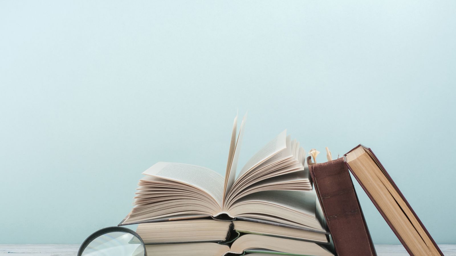 Summer love, head cinemas and belly out: Nine European words English needs