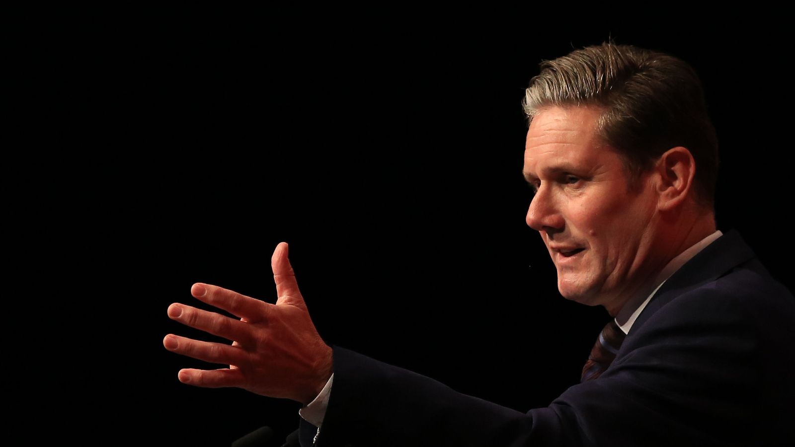 Labour conference: Sir Keir Starmer insists 'nobody is ruling out Remain as an option'