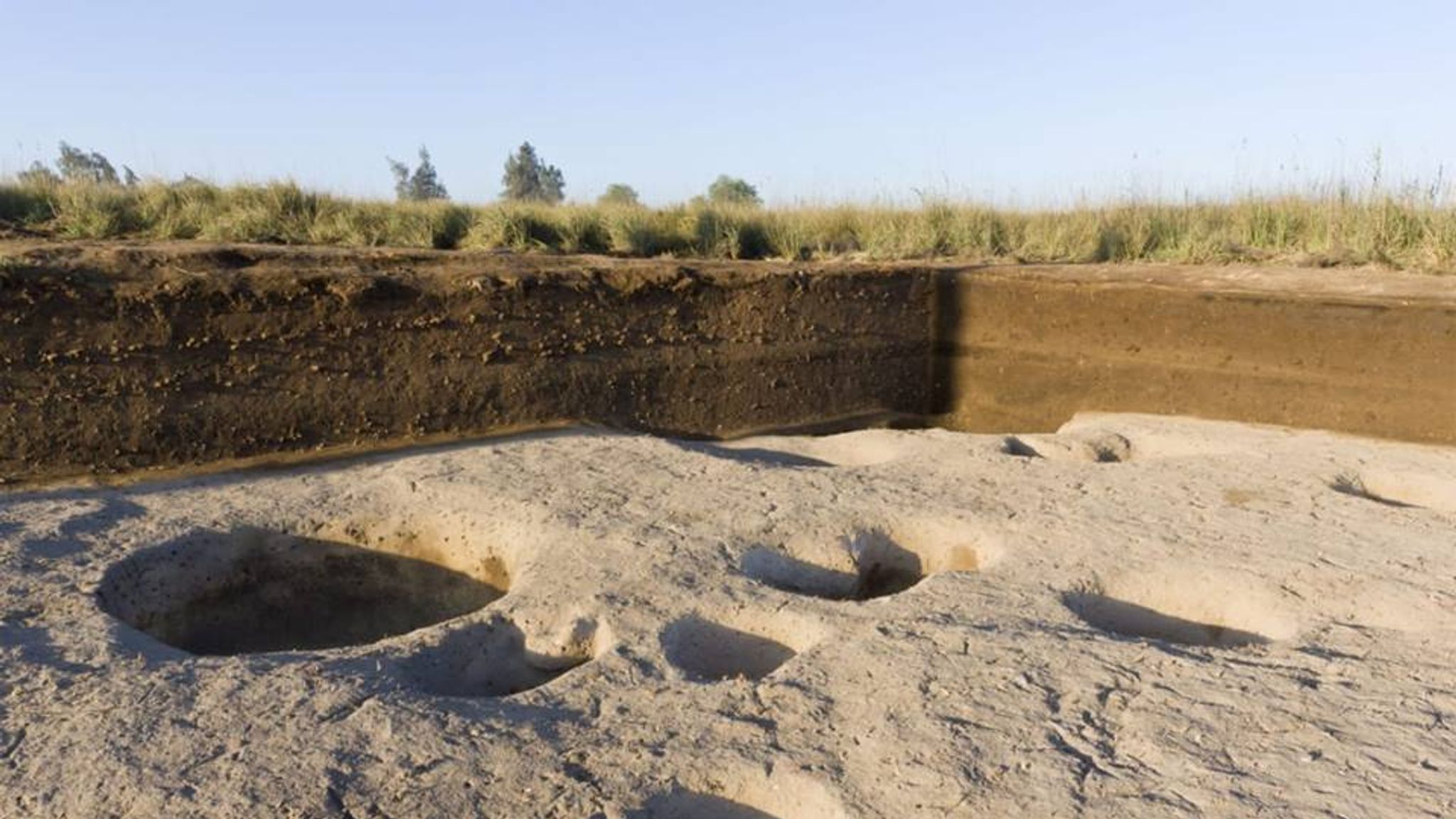 Egyptian Archaeologists Find Village That 'predated Pharaohs' | Science ...