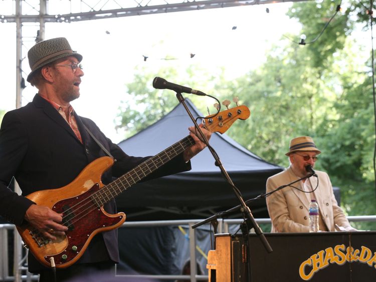 Chas & Dave's Chas Hodges dies Chas & Dave's Chas Hodges dies