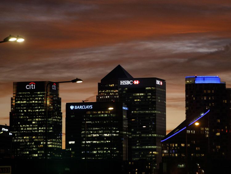 The financial offices of banks, including Barclays, Citi, HSBC, in the financial district of Canary Wharf, are pictured from Greenwich in London on October 29, 2017. / AFP PHOTO / Tolga AKMEN (Photo credit should read TOLGA AKMEN/AFP/Getty Images) 