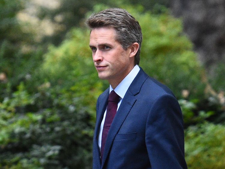 Defence Secretary, Gavin Williamson, arrives in Downing Street