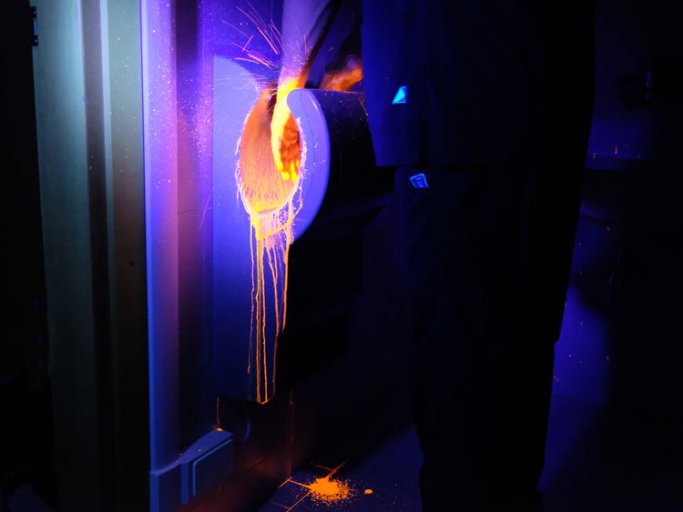 Jet air dryers spread viruses and bacteria from unclean hands, study finds