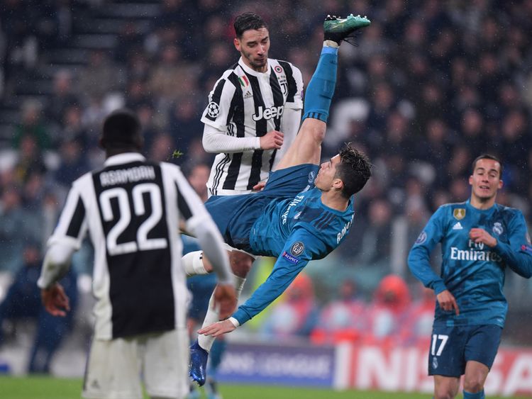 Cristiano Ronaldo believes his bicycle kick should have won best goal