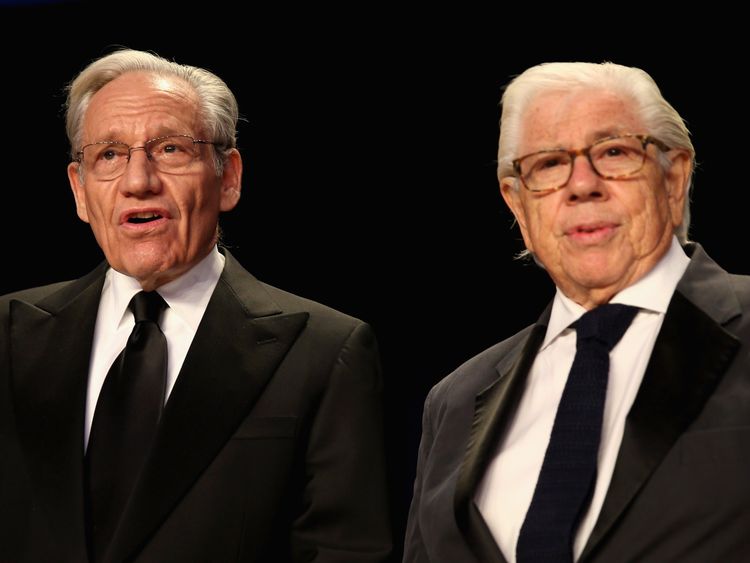 Bob Woodward (L) with carl Bernstein at the 2017 White House Correspondents&#39; Association Dinner